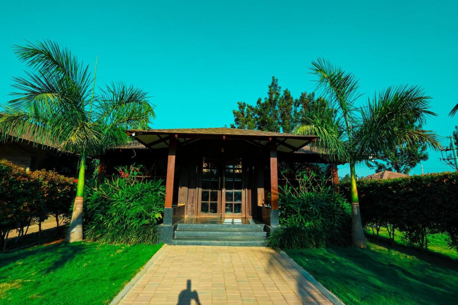 Veerdency Luxury Resort Devanahalli Luaran gambar