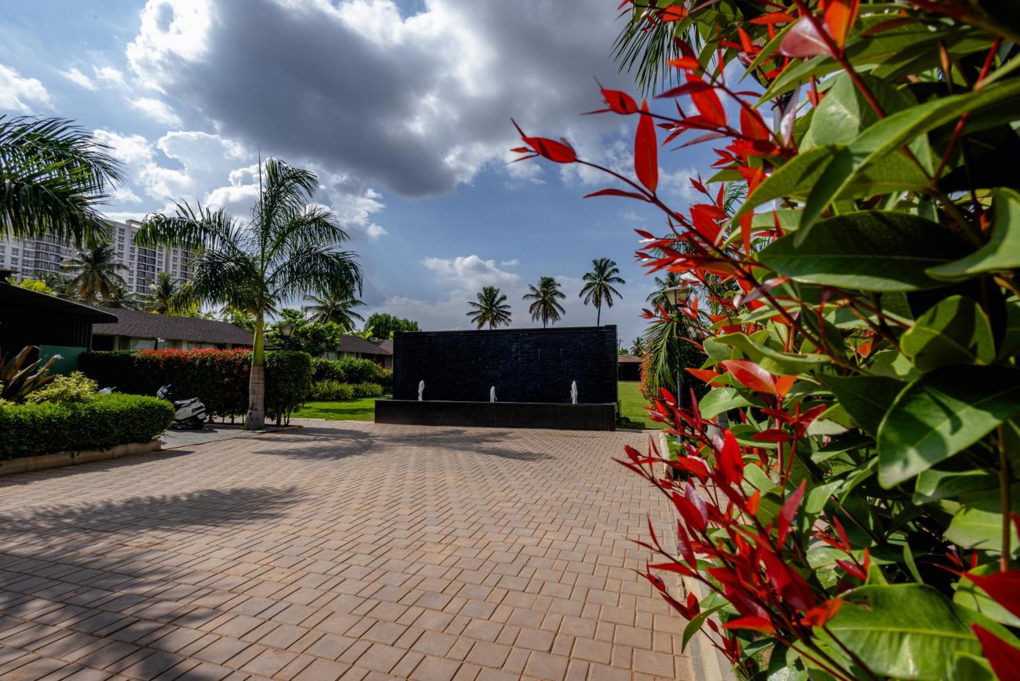 Veerdency Luxury Resort Devanahalli Luaran gambar