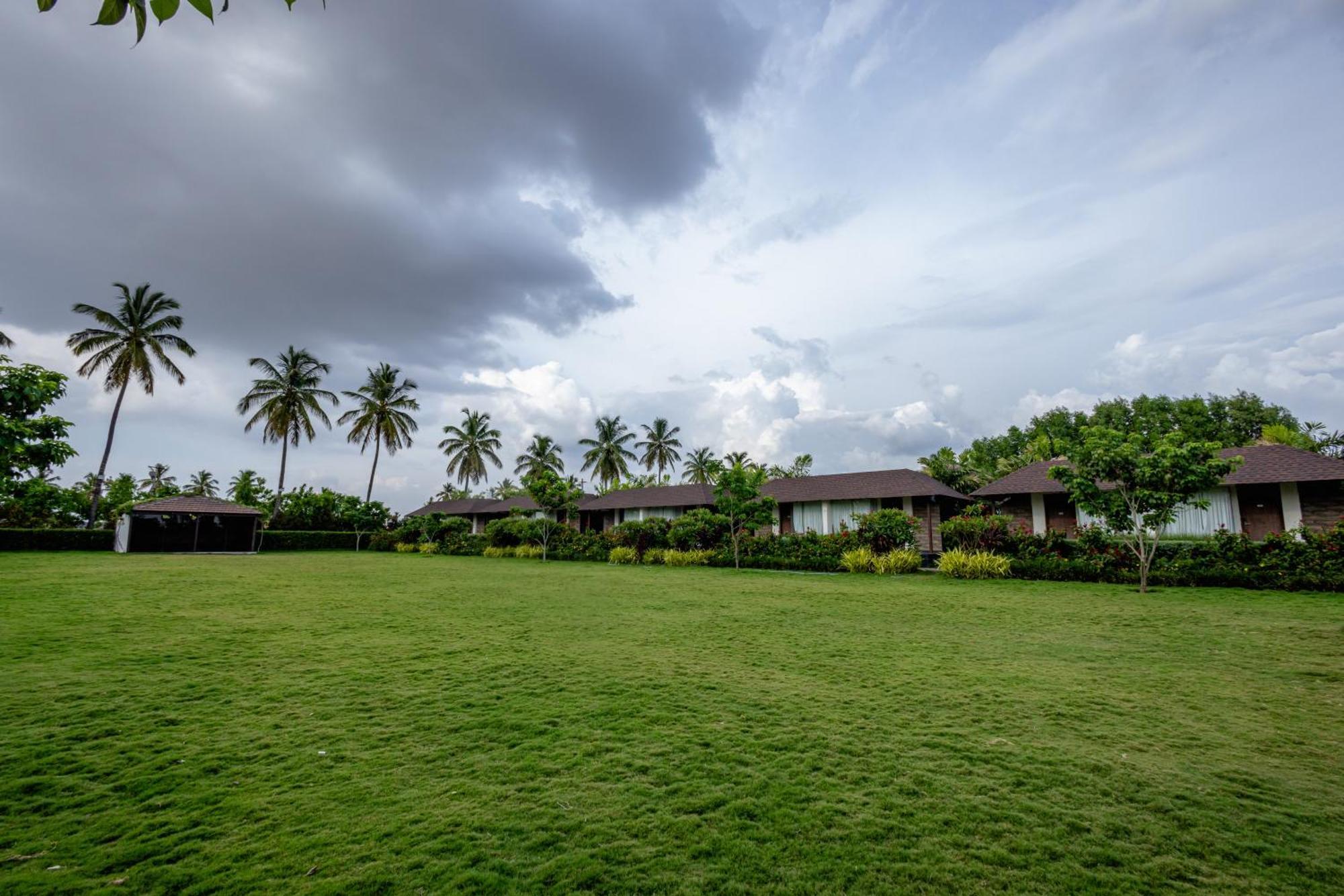 Veerdency Luxury Resort Devanahalli Luaran gambar